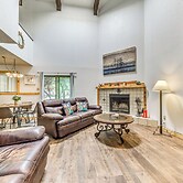 Relaxing Ruidoso Retreat: Walk to Midtown!