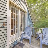 Cozy Boothbay Studio w/ Patio ~ 5 Mi to Harbor!