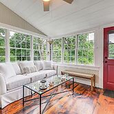 Historic Farmhouse Near Mountains & Colleges!