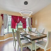 11 Mi to Dtwn: Ocala Home w/ Screened-in Lanai!