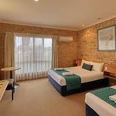 Mulga Country Motor Inn