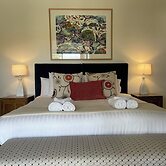 Pirathon Country Estate