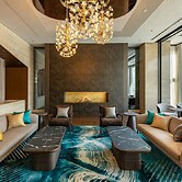 EXECUTIVE SUITE SUIREI