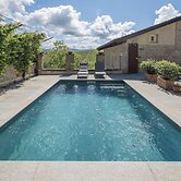 Casa Renato Apartments With Pool, Monforte D' Alba