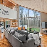 Pocono Scandinavian Cottage 2 Bedroom Cottage by RedAwning