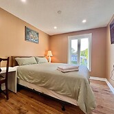 Cozy Home Near Transit & Hillcrest Mall with Free Parking