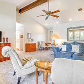 3 Mi to Michigan State: Apt w/ Patio in Lansing!