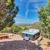 Mountainside Yurt w/ Views < 3 Mi to Black Canyon!