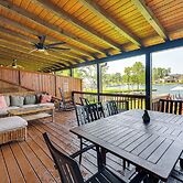 Lakefront Dadeville Villa w/ Deck & Private Dock!