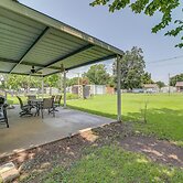 Eufaula Home - Walk to Lake Beach!