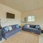 Family-friendly Florence Home: 3 Mi to the Coast!