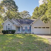 Dog-friendly Family Retreat Near Chincoteague Bay!