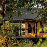 Camp Sabali & Safaris