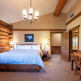 Mike Wiegele Helicopter Skiing