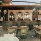 Pietra Social House