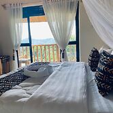 Bwindi Neckview Lodge