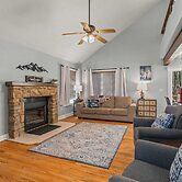 Slalom by Avantstay Walk to Ski Slopes!