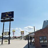 Hardin Lodge By Capital O Little Bighorn Battlefield I-90