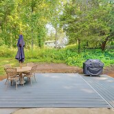 2 Mi to Dtwn: 2-acre Retreat w/ Large Yard!