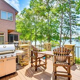 Spacious Lake Keowee Home: Boat Slip & Pool Access