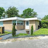 Bungalow Near Sint Maartenszee Beach