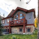 Ski-in/ski-out 3 Bedroom Townhome at Snowflake Lift With Private Hot T