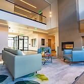 Chugach Naswik Suites