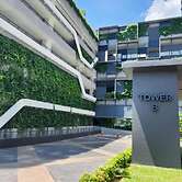 OYO 91024 Tower A & B Sensory Residence