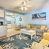 Captain's Quaders 2 Bedroom Home by RedAwning