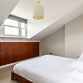 Rustic and Contemporary Haven in Brixton