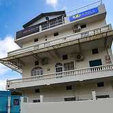 Fabhotel White Retreat Inn