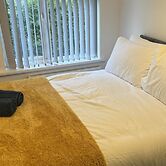 3 Bed-sleeps 5- Garden-pets-parking