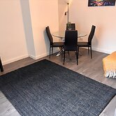 3 Bed-sleeps 5- Garden-pets-parking