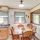 Horses Welcome: Marble Falls Home w/ Grill!