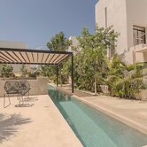 Stylish Condo with Premium Amenities