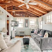 Rockport Cottage w/ Patio - Steps to Beach!