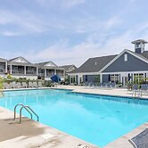 Lakeside Marblehead Home w/ Screened Patio!