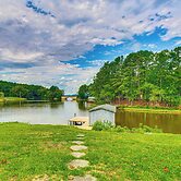 Private Island Getaway in Roanoke Rapids w/ Grill!