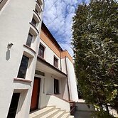 Serenity Apartments and Studios