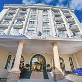 Sandals Lily Hotel