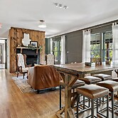 Peri Social House