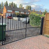 3 Bedroom Cozy House in Reading