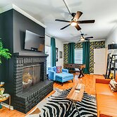 Colorful Baton Rouge Home: Deck, Grill & Fire Pit