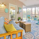 Blue Ridge Mtn Retreat: Porches & Creek Access