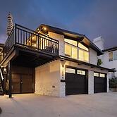 Stone Lagoon by Avantstay Steps to the Beach + Backyard Oasis!