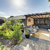 Outdoor Pool & Fire Pit: Modern Austin Home