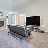 Michigan Home w/ Yard, 3 Mi to Detroit Airport