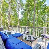 Lakefront Murphy Getaway w/ Deck, Dock & Kayaks!