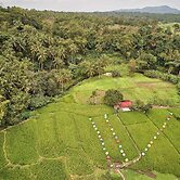 Samkara Restaurant and Garden Resort