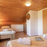 Holiday House Vilana With Jacuzzi